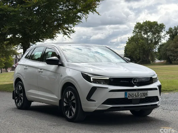 Opel Grandland X SUV, Diesel, 2024, White
