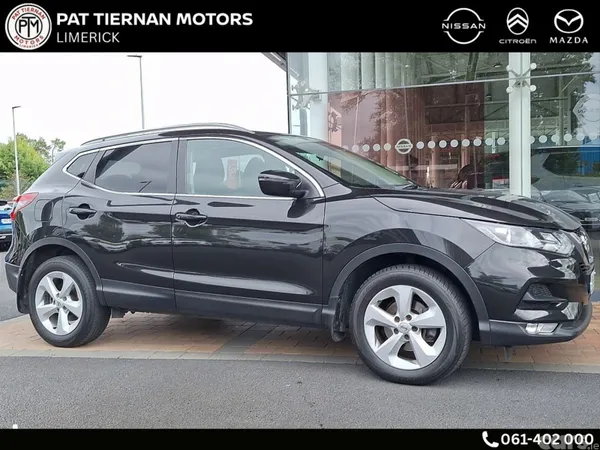 Nissan Qashqai MPV, Petrol, 2019, Black