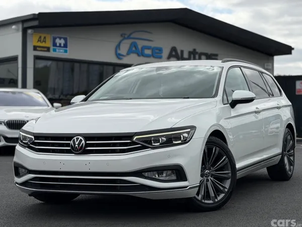 Volkswagen Passat Estate, Diesel, 2021, White