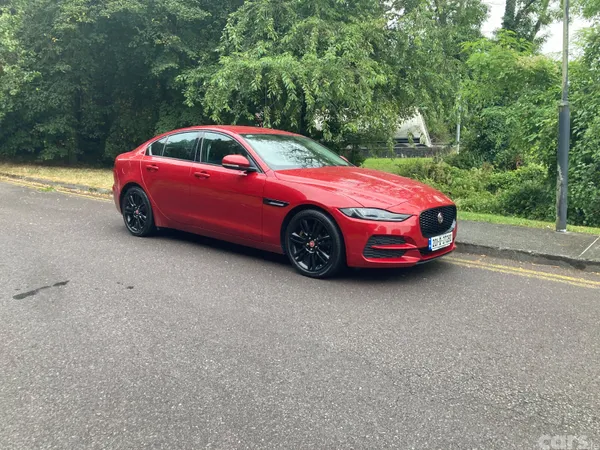Jaguar XE Saloon, Diesel, 2020, Red