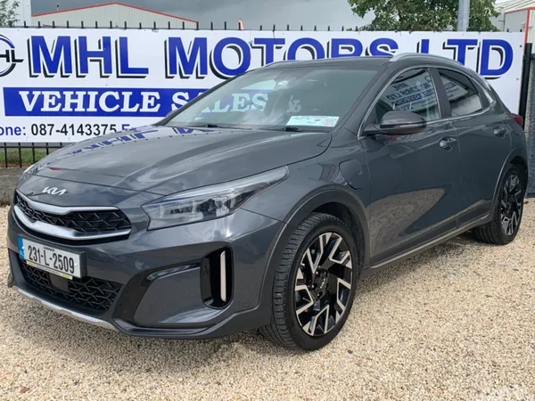 Kia XCeed Hatchback, Petrol Plug-in Hybrid, 2023, Grey