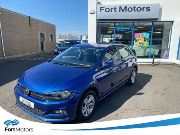 Volkswagen Polo Hatchback, Petrol, 2021, Blue