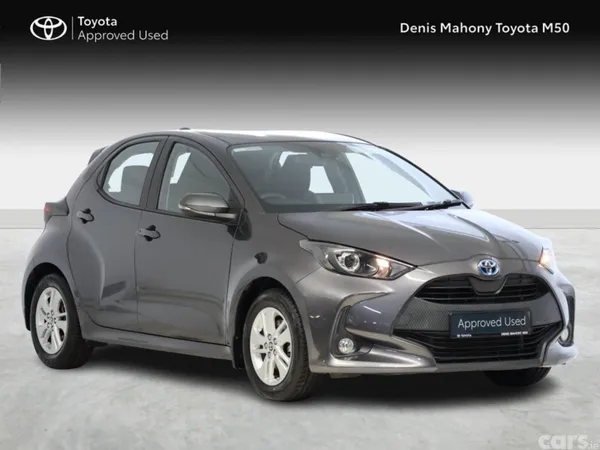 Toyota Yaris Hatchback, Petrol Hybrid, 2023, Grey