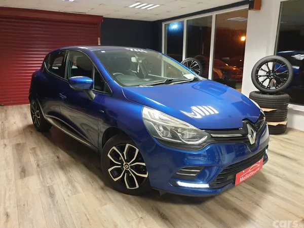 Renault Clio Hatchback, Petrol, 2019, Blue