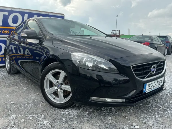 Volvo V40 Hatchback, Diesel, 2015, Black