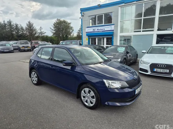 Skoda Fabia Hatchback, Petrol, 2017, Blue