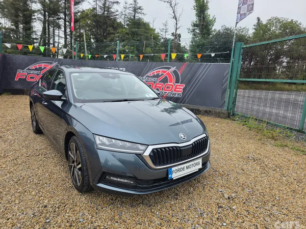 Skoda Octavia Hatchback, Petrol Plug-in Hybrid, 2021, Grey