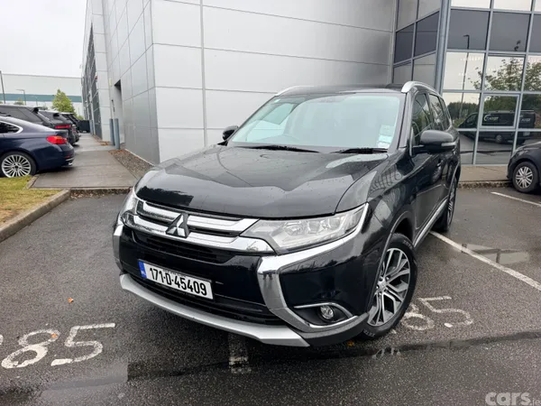 Mitsubishi Outlander SUV, Diesel, 2017, Black
