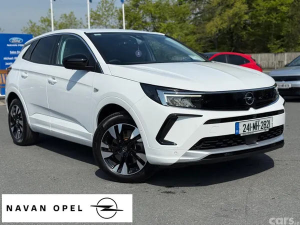 Opel Grandland SUV, Petrol Plug-in Hybrid, 2024, White