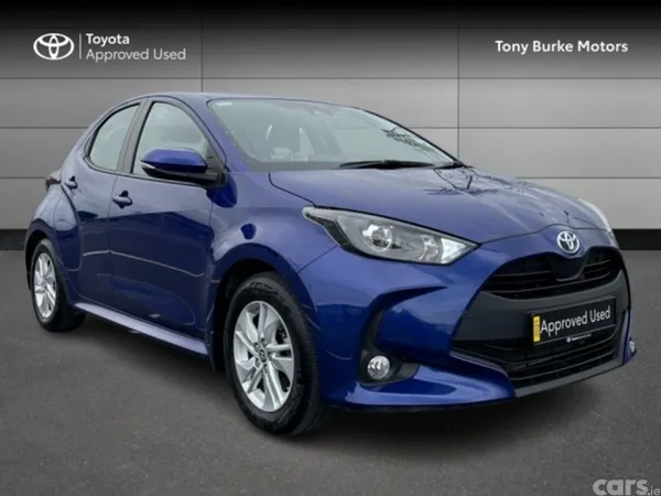 Toyota Yaris Hatchback, Petrol Hybrid, 2022, Blue