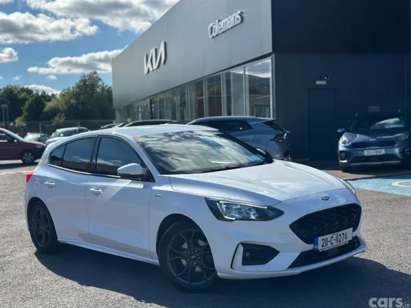 Ford Focus Hatchback, Diesel, 2021, White