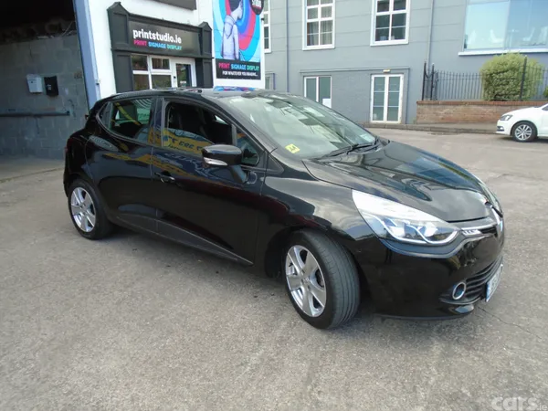 Renault Clio Hatchback, Petrol, 2015, Black