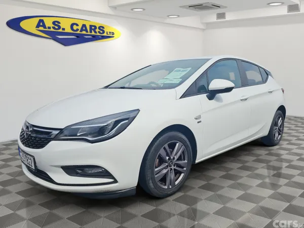 Opel Astra Hatchback, Diesel, 2019, White