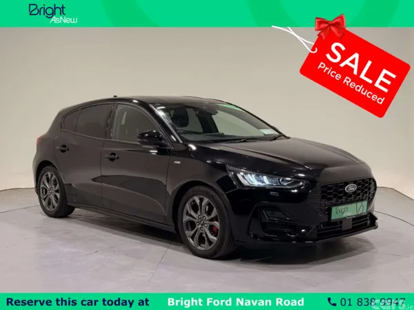 Ford Focus Hatchback, Petrol, 2024, Black