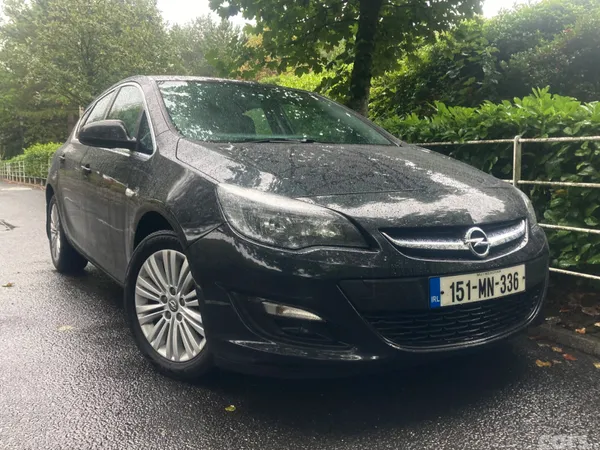 Opel Astra Hatchback, Diesel, 2015, Black
