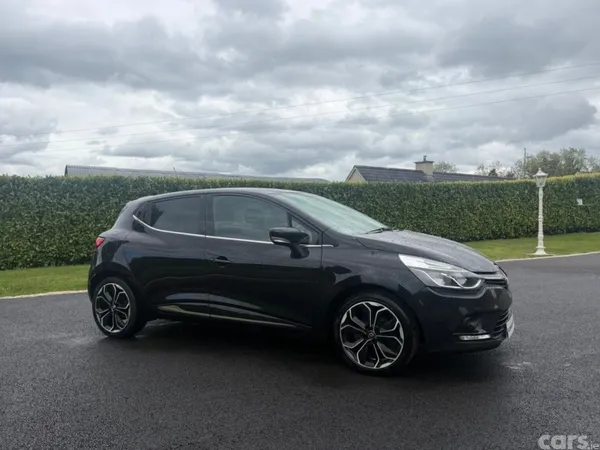 Renault Clio Hatchback, Petrol, 2019, Black