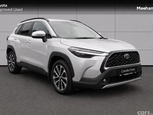 Toyota Corolla Cross Hatchback, Petrol Hybrid, 2024, Silver