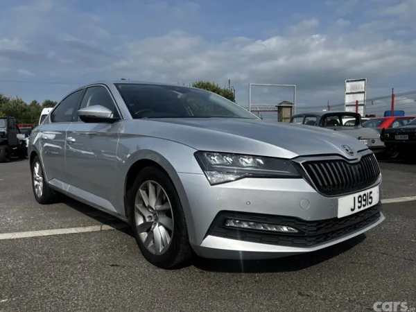 Skoda Superb Saloon, Diesel, 2020, Silver