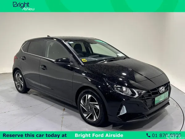Hyundai i20 Hatchback, Petrol, 2023, Black