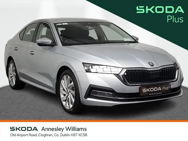 Skoda Octavia Saloon, Petrol, 2023, Silver