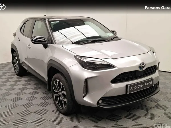 Toyota Yaris Cross Hatchback, Petrol Hybrid, 2022, Grey