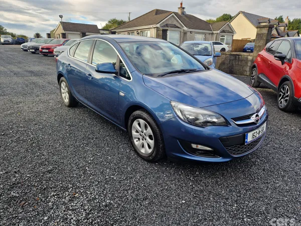 Opel Astra Saloon, Petrol, 2016, Blue