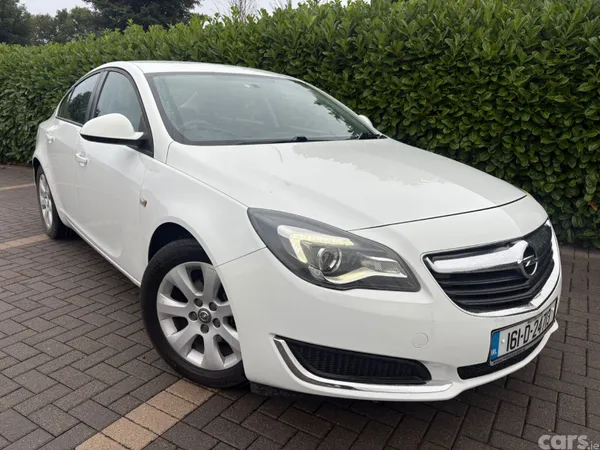 Opel Insignia Saloon, Diesel, 2016, White