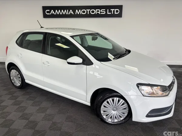 Volkswagen Polo Hatchback, Petrol, 2016, White