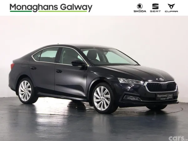 Skoda Octavia Hatchback, Diesel, 2021, Black