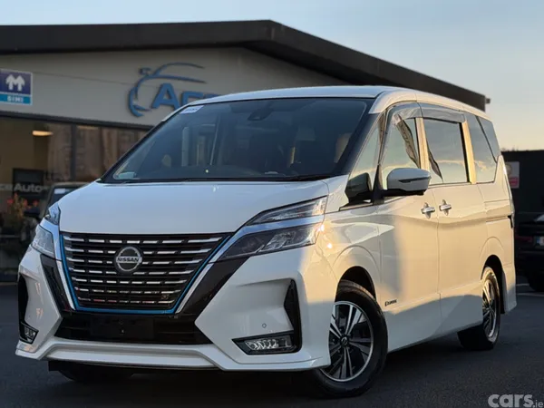 Nissan Serena MPV, Petrol Hybrid, 2021, White