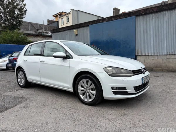 Volkswagen Golf Hatchback, Petrol, 2015, White