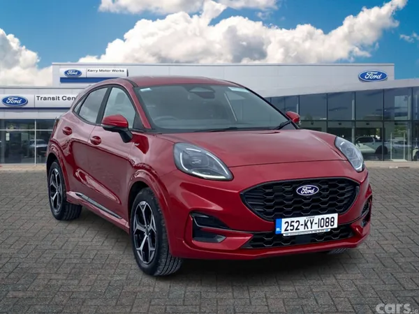 Ford Puma MPV, Petrol, 2025, Red