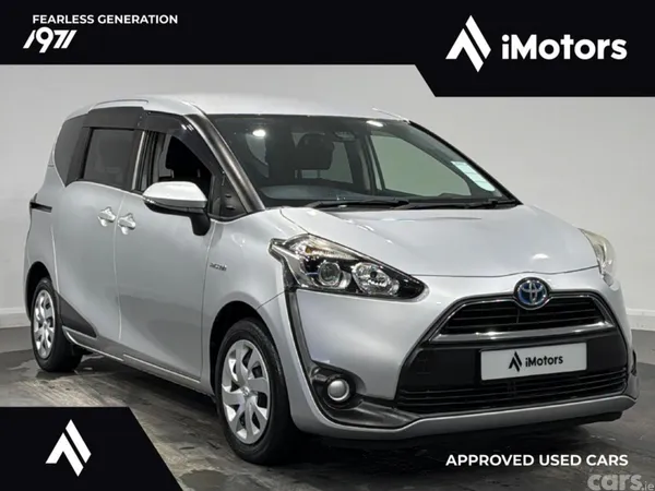Toyota Sienta MPV, Petrol Hybrid, 2017, Silver