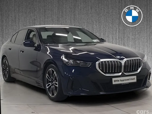 BMW 5-Series Saloon, Petrol Plug-in Hybrid, 2026, Blue