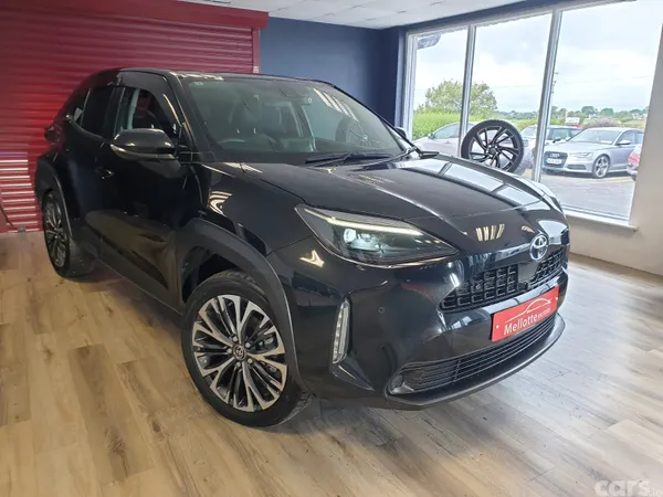 Toyota Yaris Cross Hatchback, Petrol Hybrid, 2021, Black