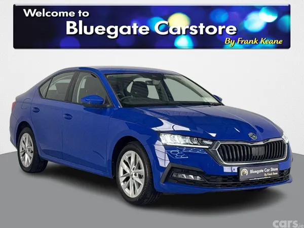 Skoda Octavia Saloon, Petrol Plug-in Hybrid, 2024, Blue