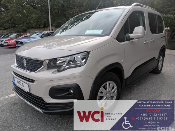 Peugeot Rifter MPV, Diesel, 2021, Beige