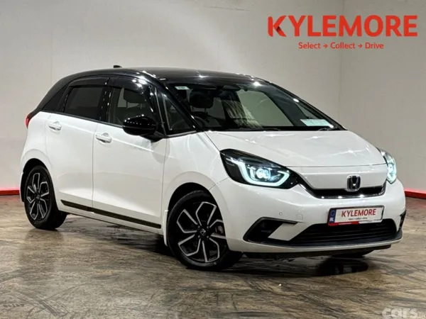 Honda Fit Hatchback, Petrol Hybrid, 2021, White