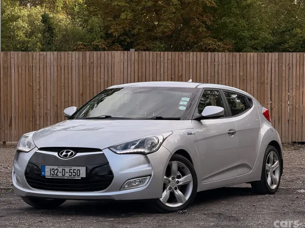 Hyundai Veloster Hatchback, Petrol, 2013, Silver