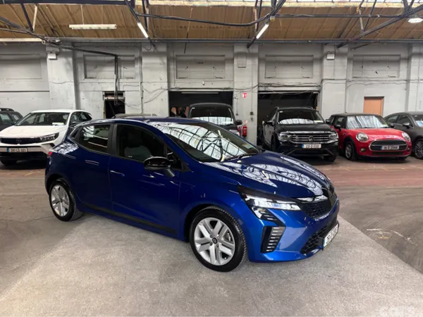 Renault Clio Hatchback, Petrol, 2025, Blue