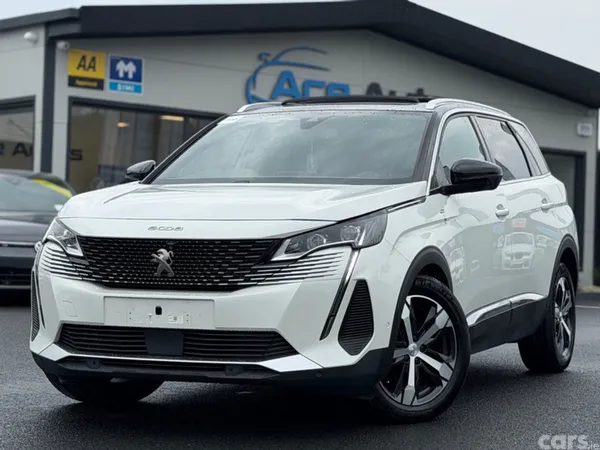Peugeot 5008 SUV, Diesel, 2021, White