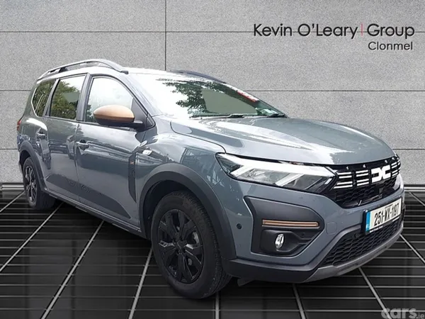 Dacia Jogger MPV, Petrol, 2025, Grey