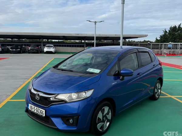 Honda Fit Hatchback, Petrol Hybrid, 2016, Blue