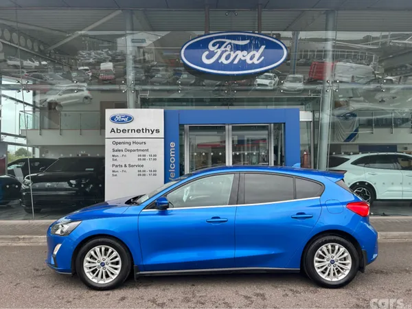 Ford Focus Hatchback, Petrol, 2022, Blue
