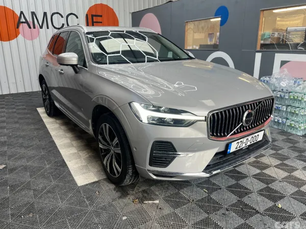 Volvo XC60 SUV, Petrol, 2022, Silver