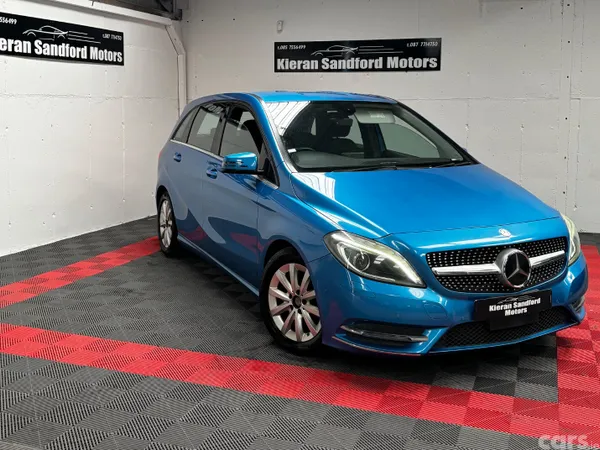 Mercedes-Benz B-Class Hatchback, Petrol, 2013, Blue