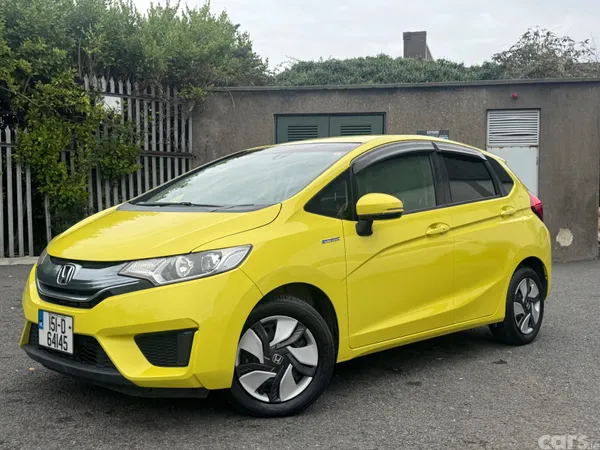 Honda Fit Hatchback, Petrol Hybrid, 2015, Yellow