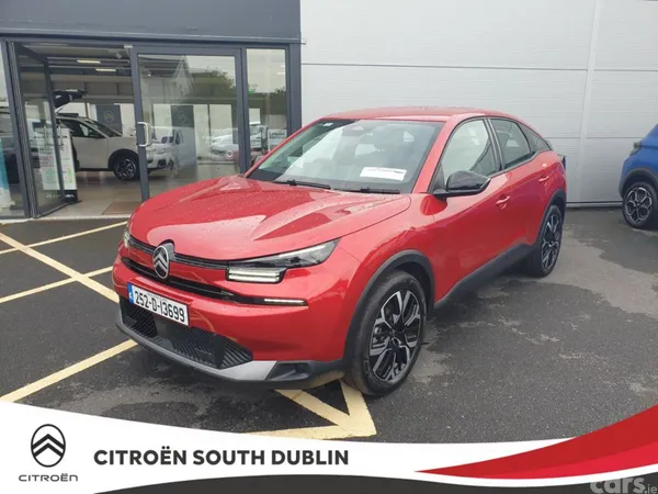 Citroen C4 Hatchback, Petrol, 2025, Red