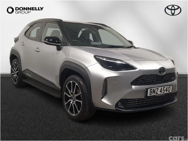 Toyota Yaris Cross Estate, Petrol Hybrid, 2023, Silver