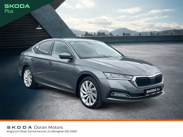 Skoda Octavia Hatchback, Diesel, 2024, Grey